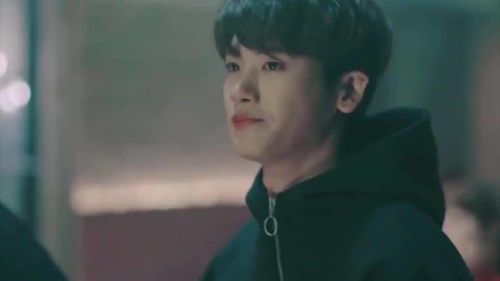 《贵公子》：韩国黑色幽默下的阶级寓言与人性救赎